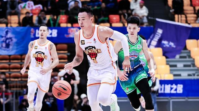 北京南京对决，胜负难分精彩比赛的简单介绍