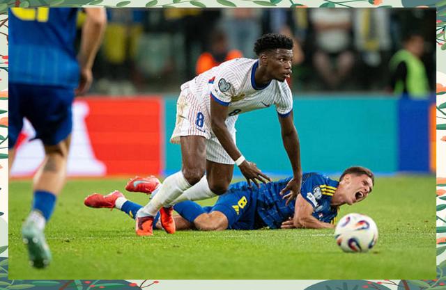 波兰赢得关键战役，前进淘汰赛的简单介绍