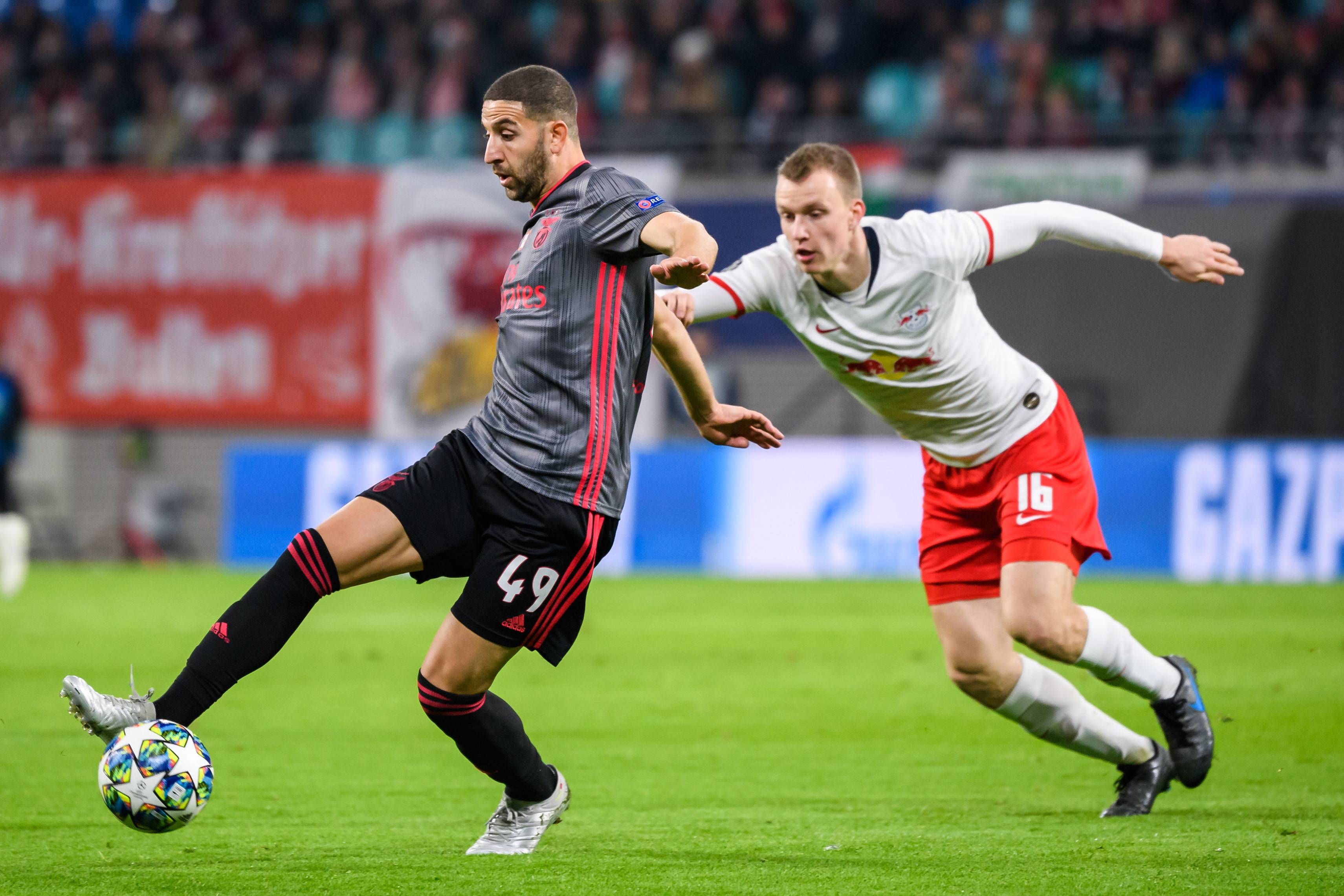 欧洲联赛争议不断，VAR再成焦点的简单介绍