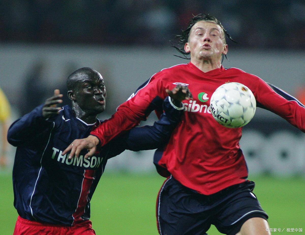 大洋洲足球联赛中球队疯狂争夺冠军的简单介绍