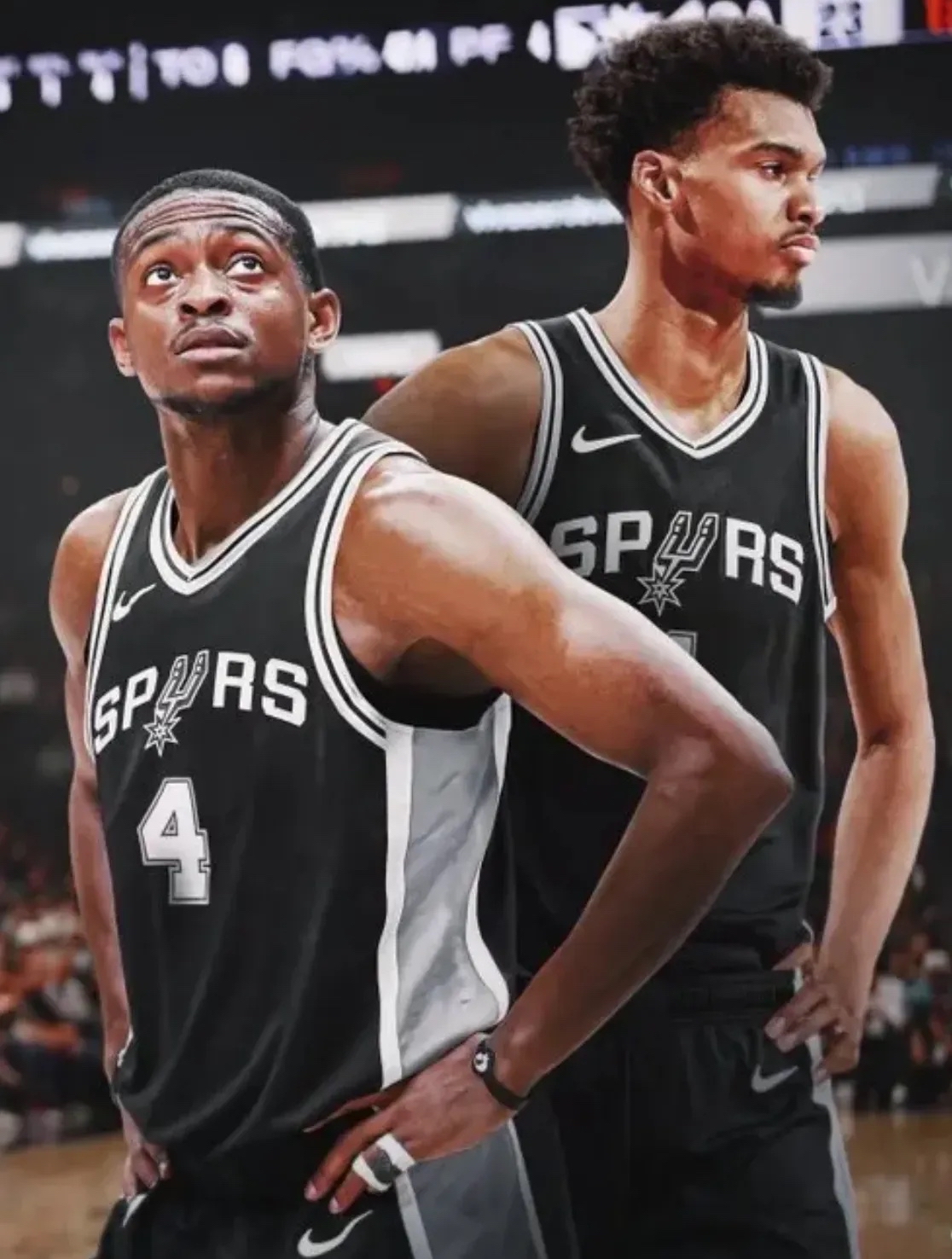 爱游戏入口-关于马刺完胜步行者，福克斯惊艳四座的信息