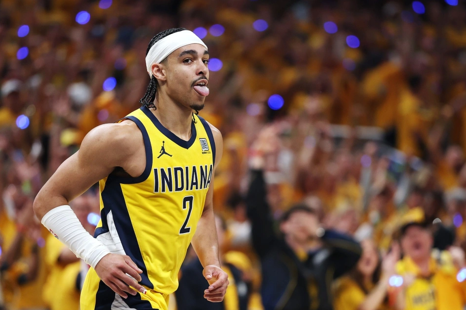 关于马刺完胜步行者，福克斯惊艳四座的信息