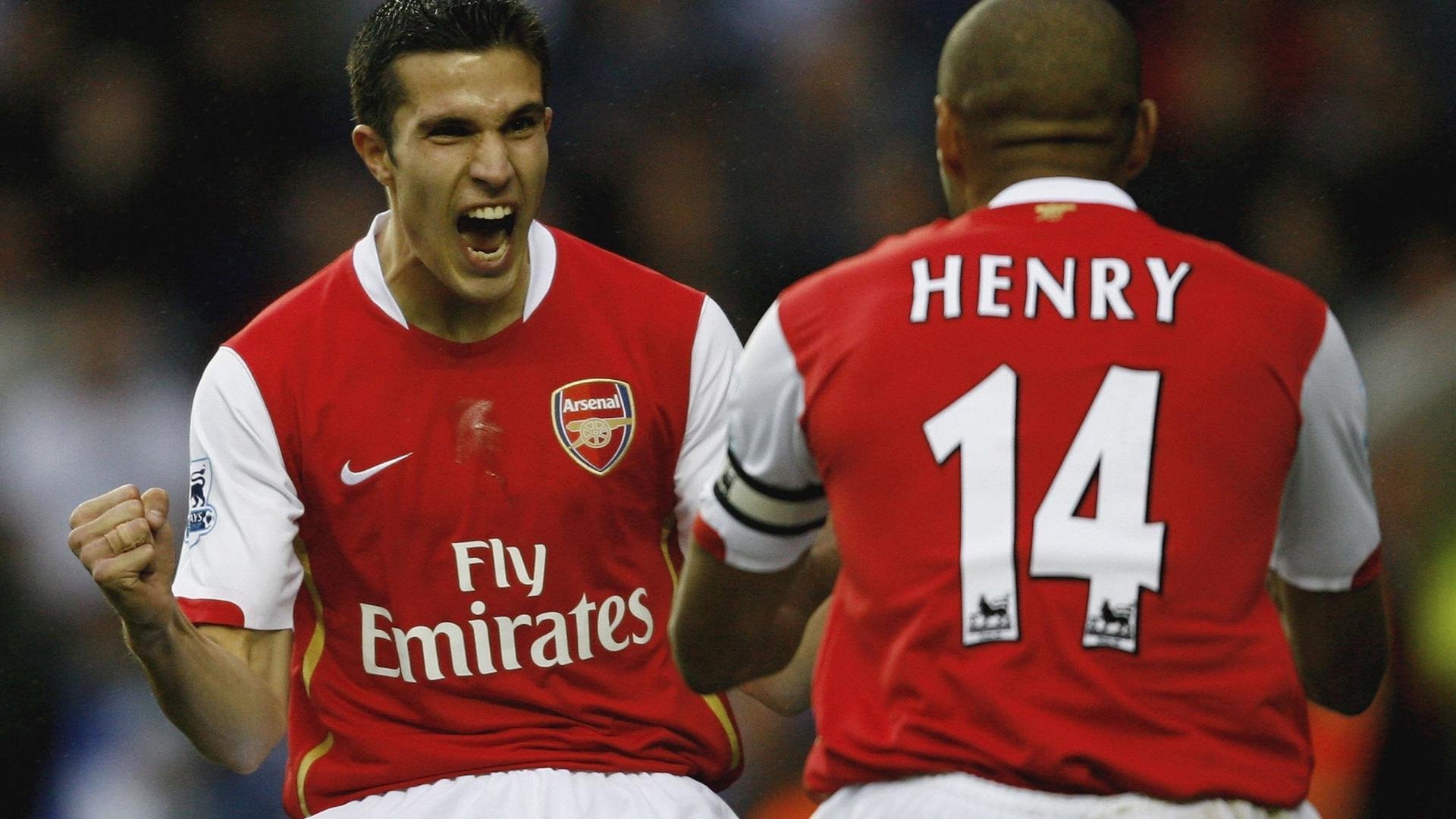 当墨西哥淘汰皇家社会，阿克在德甲争冠战接管比赛，足球世界里的唯一性时刻