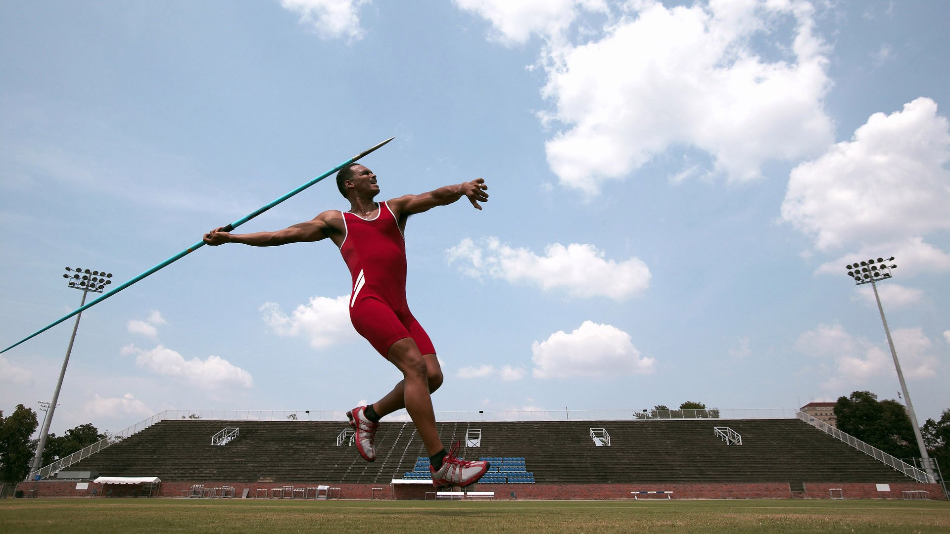 终场哨响后的主宰者，从蒙得维的亚奇迹到伯纳乌的加冕礼